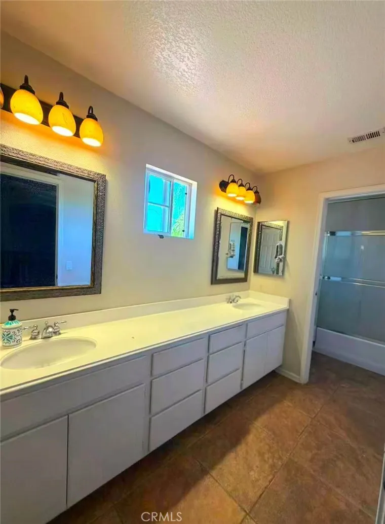 43271 Brookway Temecula, CA 92592