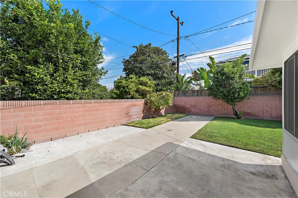 5722 Faculty Avenue Lakewood, CA 90712