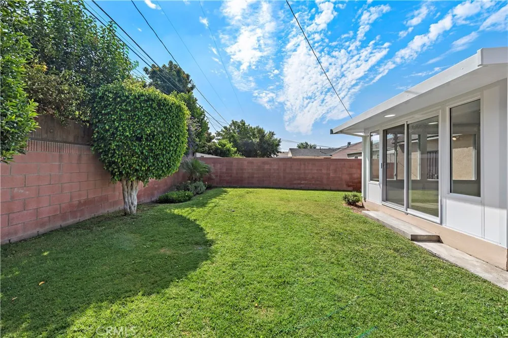 5722 Faculty Avenue Lakewood, CA 90712