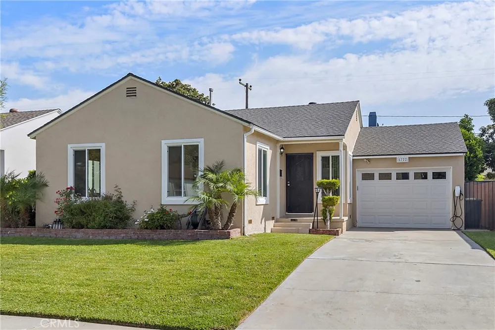 5722 Faculty Avenue Lakewood, CA 90712
