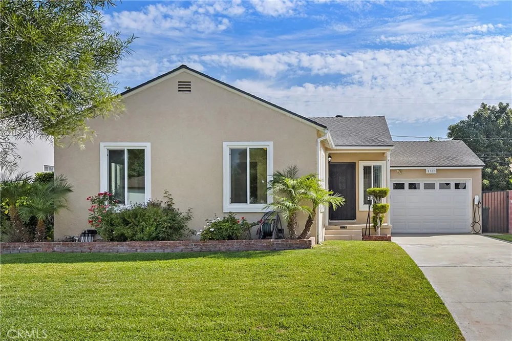5722 Faculty Avenue Lakewood, CA 90712