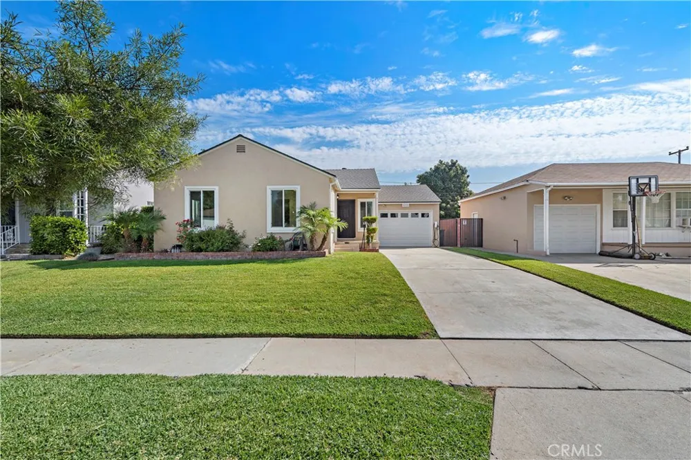 5722 Faculty Avenue Lakewood, CA 90712
