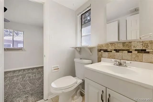 716 Scranton Court Aurora, CO 80011