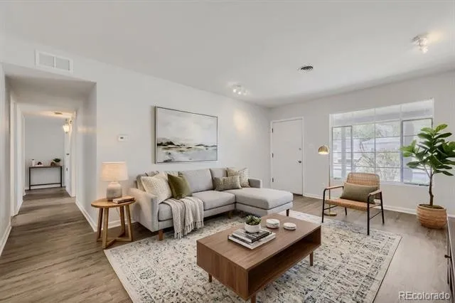 716 Scranton Court Aurora, CO 80011