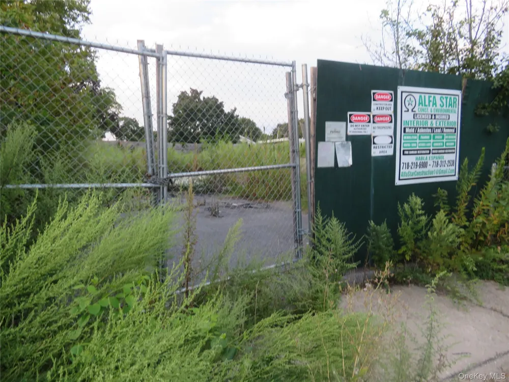 7 Palm Street Central Islip, NY 11722