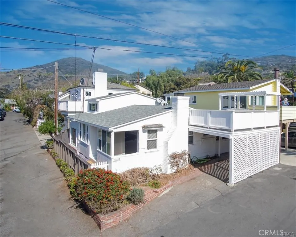 31612 Santa Rosa Drive Laguna Beach, CA 92651