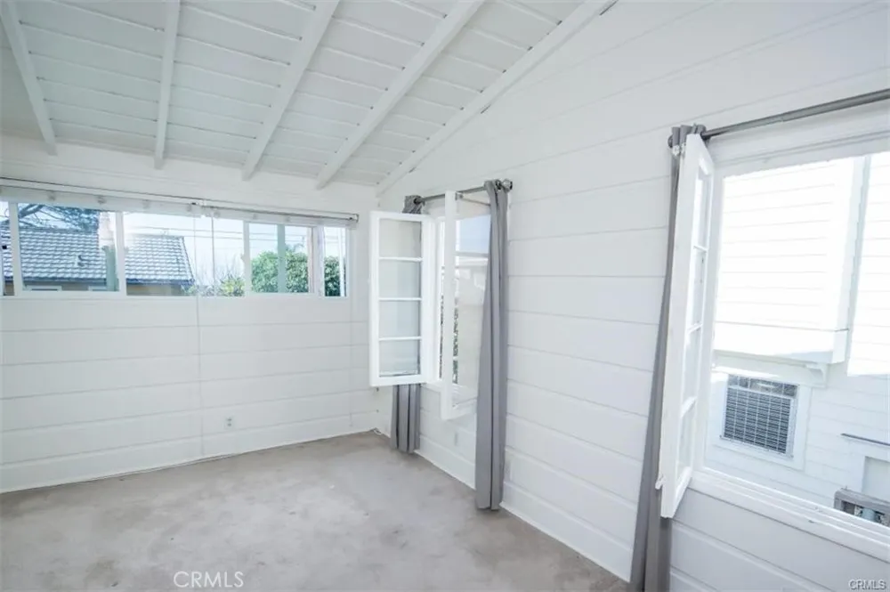 31612 Santa Rosa Drive Laguna Beach, CA 92651