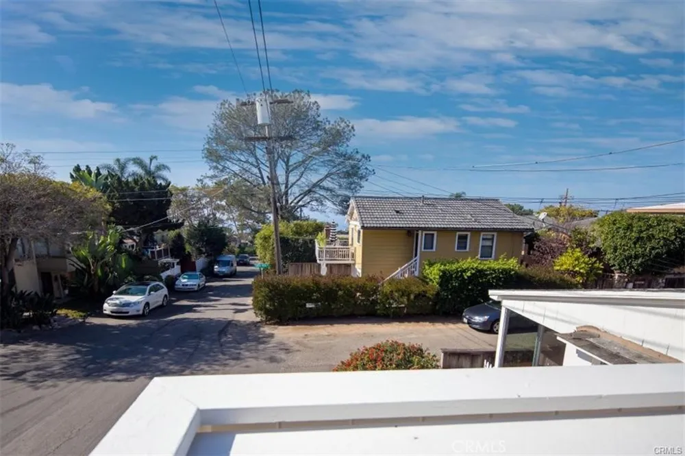 31612 Santa Rosa Drive Laguna Beach, CA 92651
