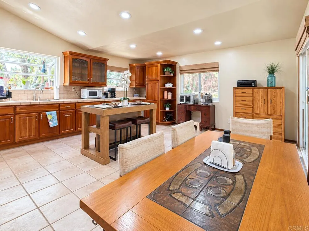 652 Irene Road Oceanside, CA 92057