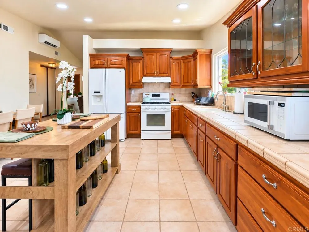 652 Irene Road Oceanside, CA 92057