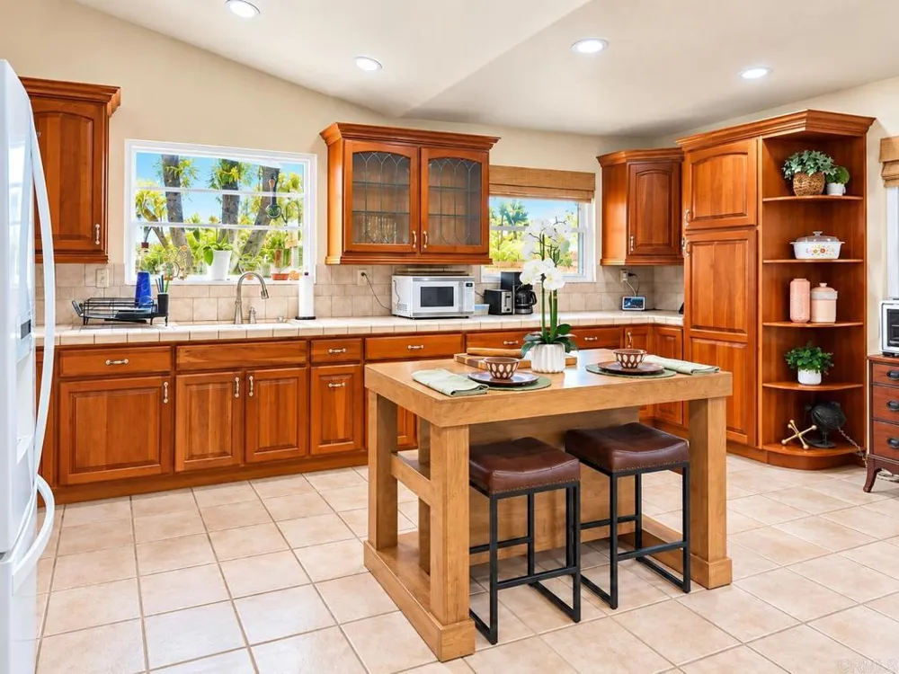 652 Irene Road Oceanside, CA 92057