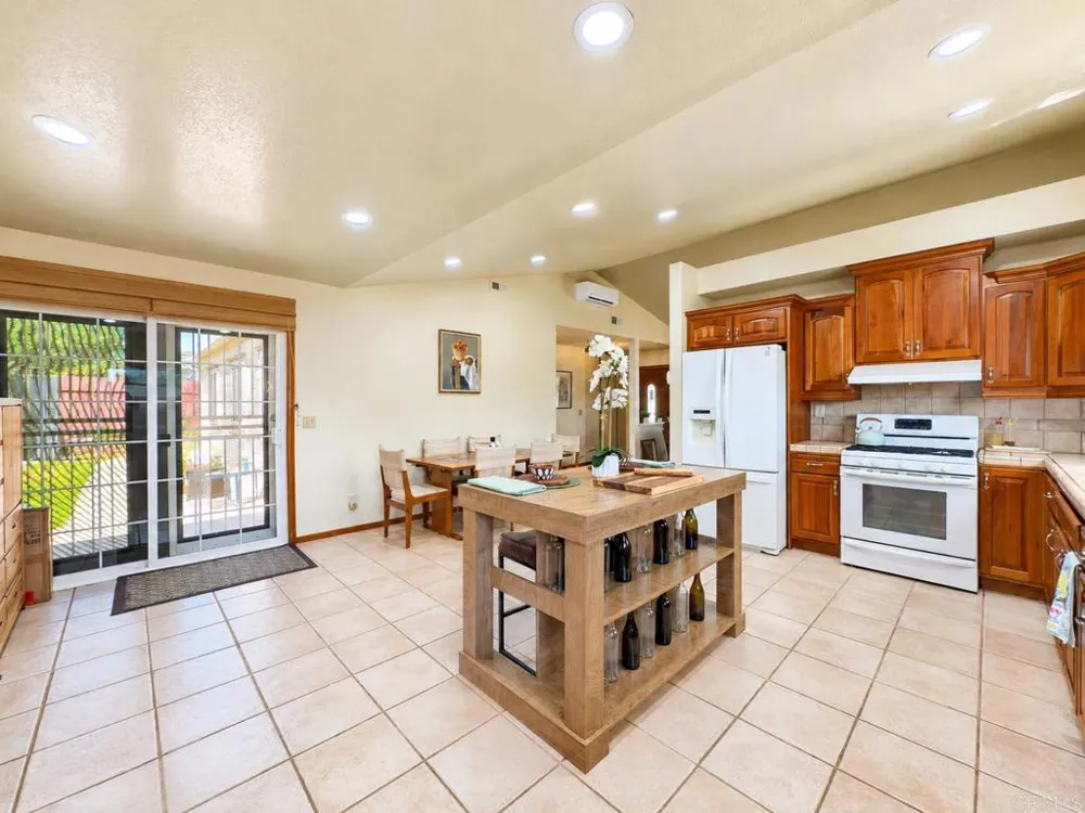 652 Irene Road Oceanside, CA 92057