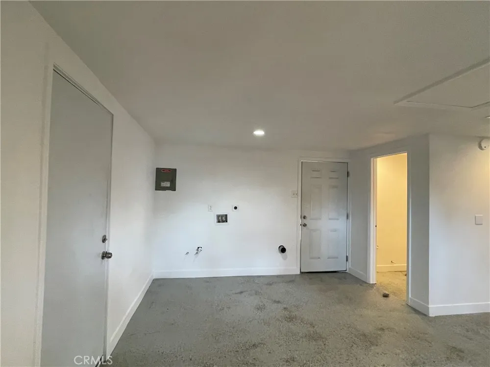 1878 Capri Avenue Mentone, CA 92359