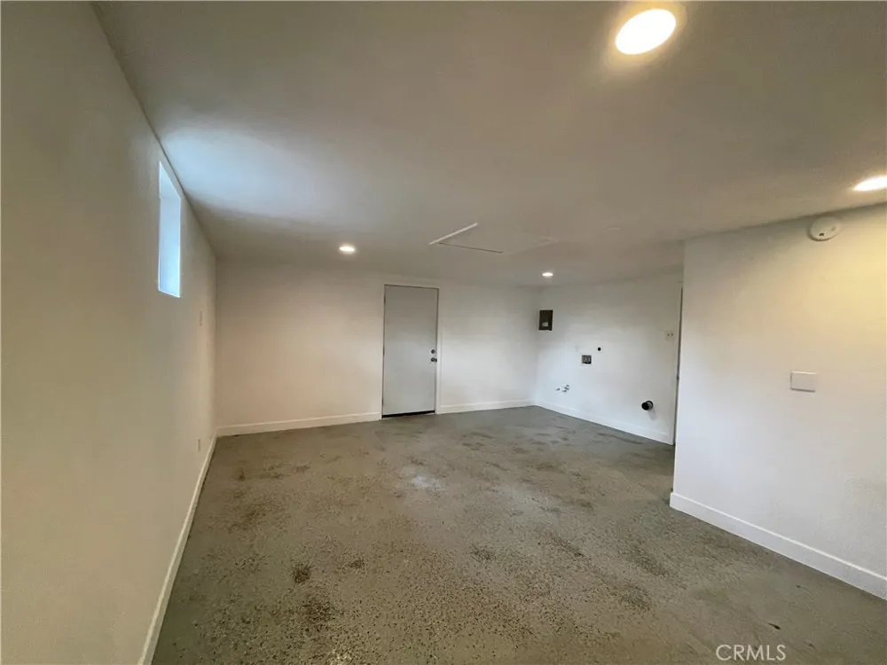 1878 Capri Avenue Mentone, CA 92359