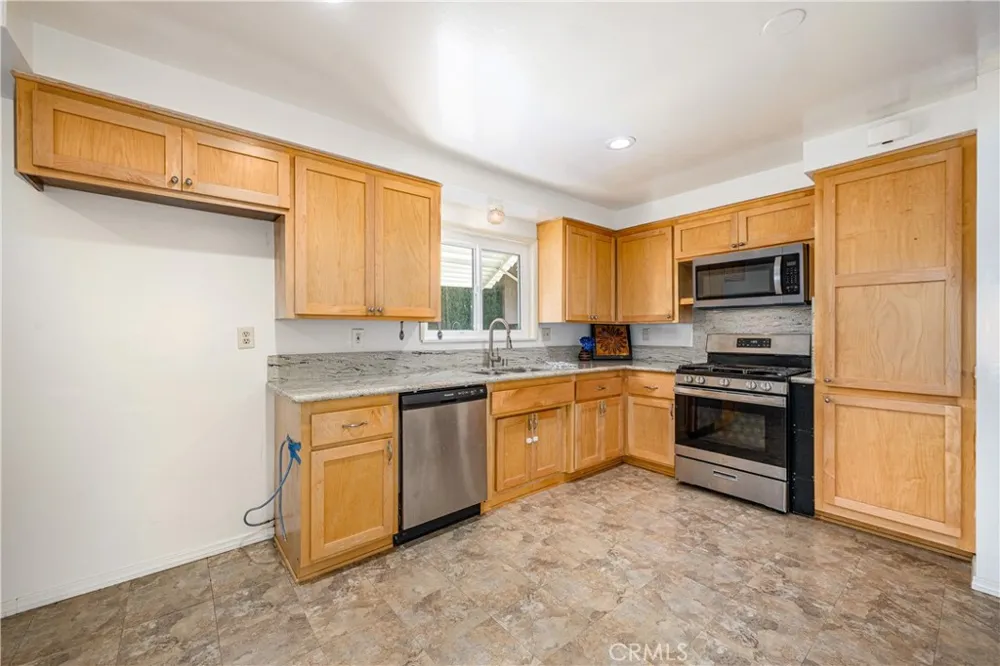 3986 HAVENHURST AVE Riverside, CA 92507