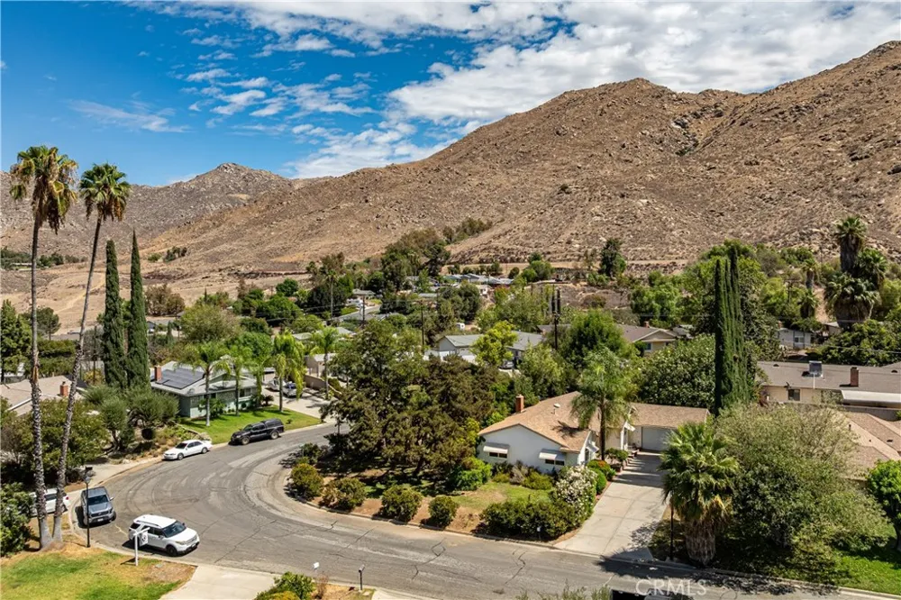 3986 HAVENHURST AVE Riverside, CA 92507