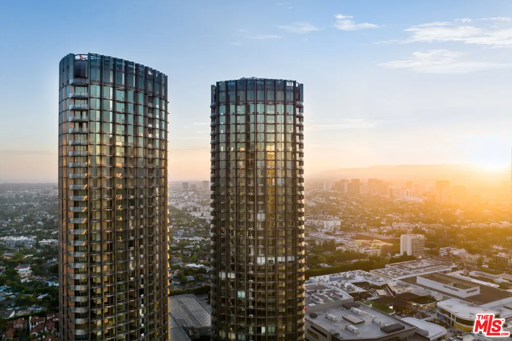 211 W Elm Court Los Angeles, CA 90067