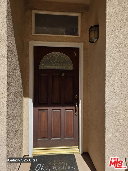 5242 Vesper Avenue Los Angeles, CA 91411
