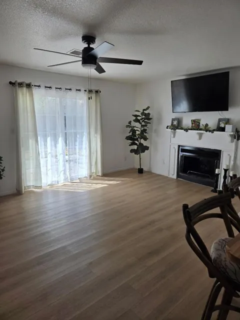 515 Santa Monica Street