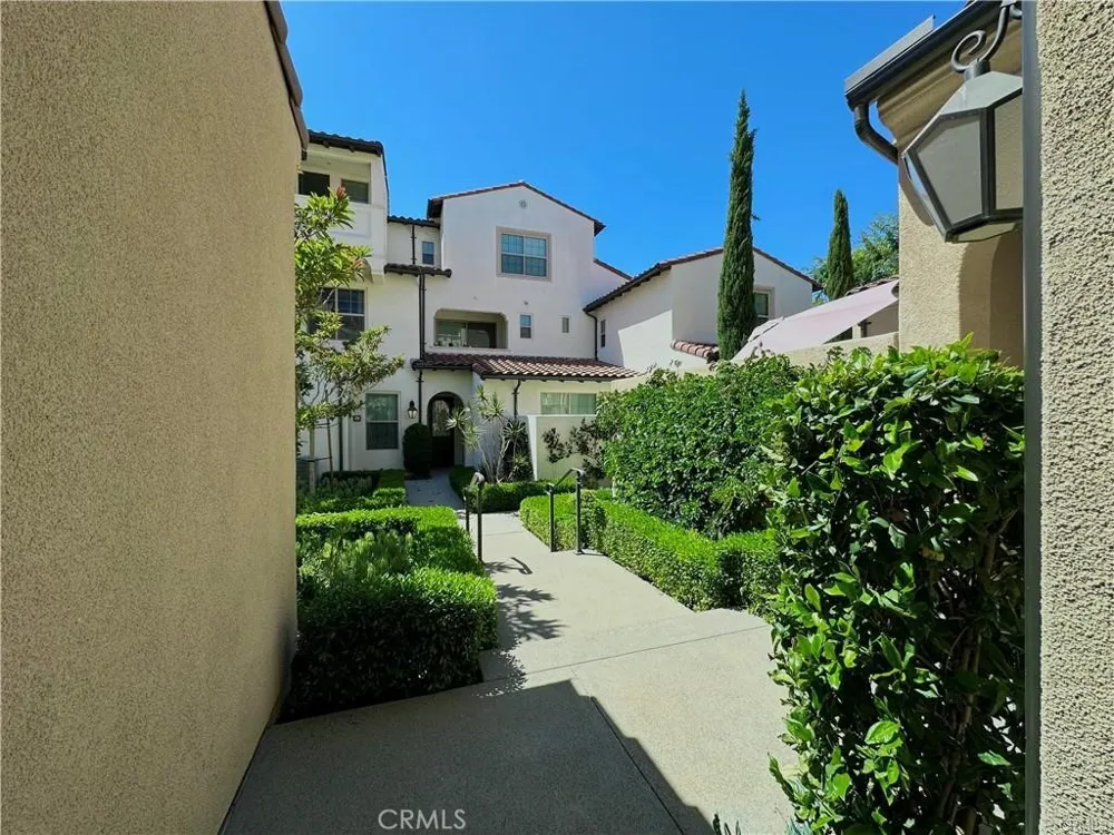 129 Briarberry Irvine, CA 92618