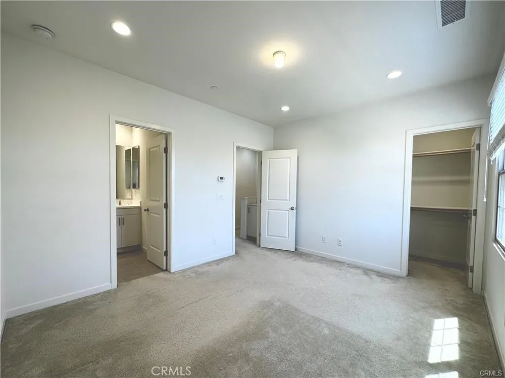 129 Briarberry Irvine, CA 92618