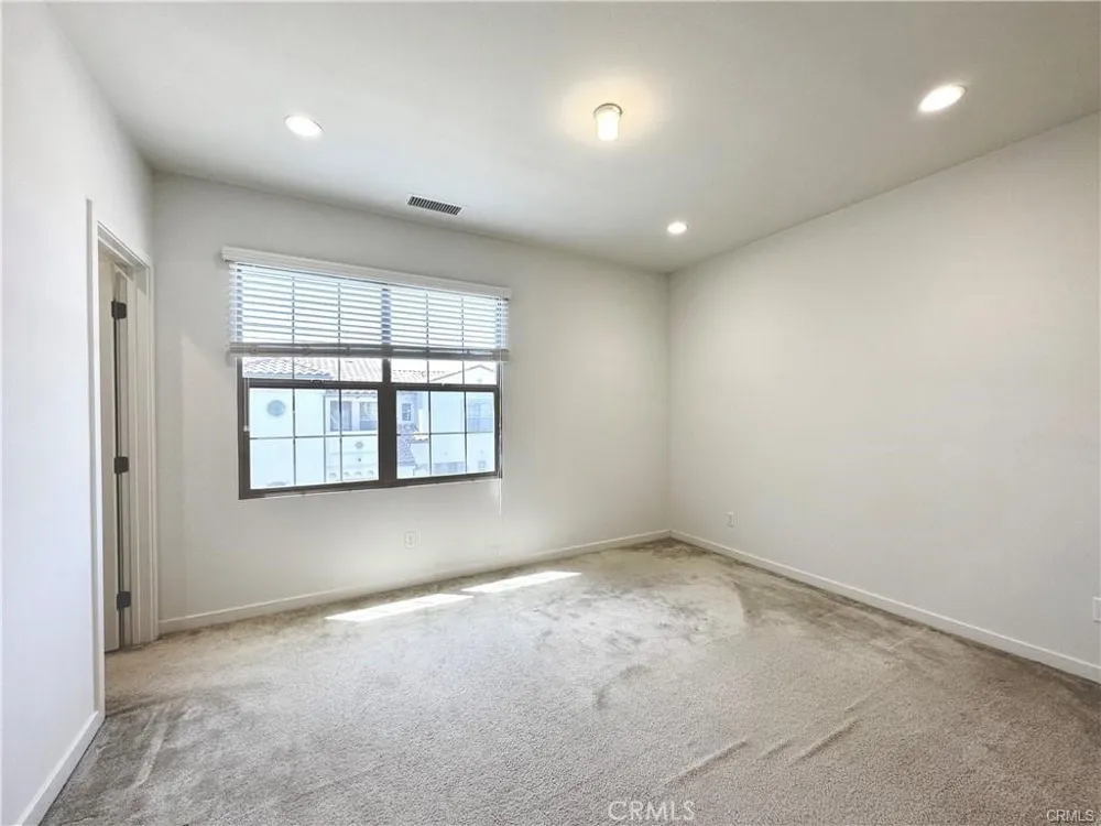 129 Briarberry Irvine, CA 92618