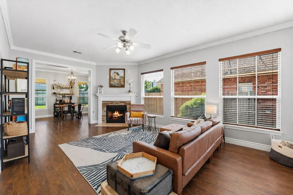 6215 Lake Chase Court Katy, TX 77493