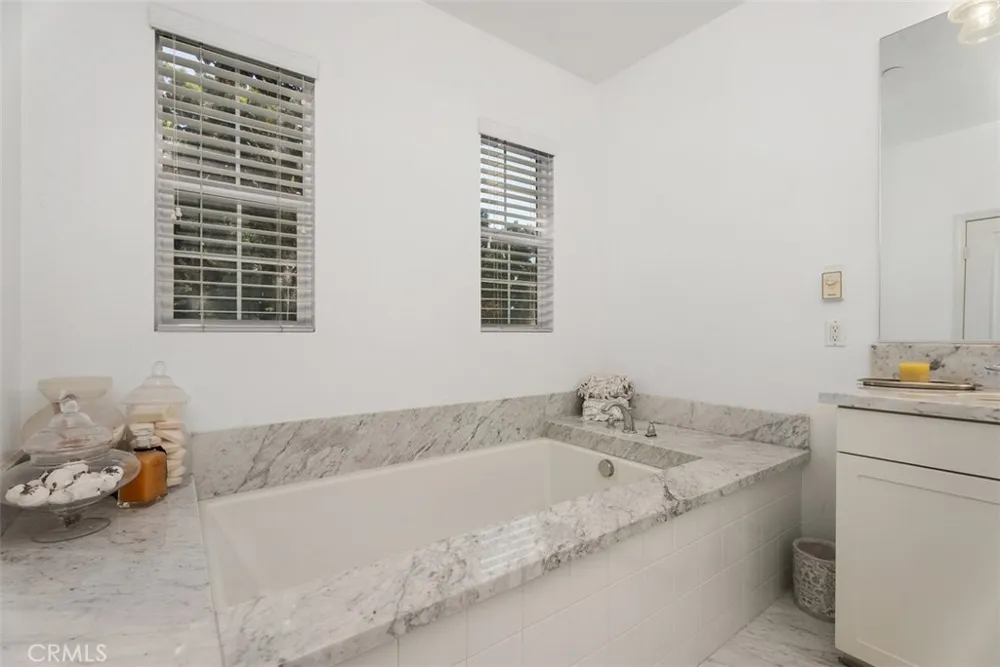 1487 Montgomery Tustin, CA 92782