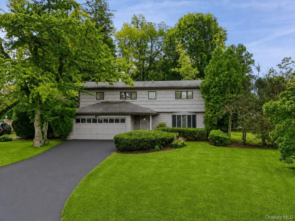 4 Greenhouse Circle Rye Brook, NY 10573