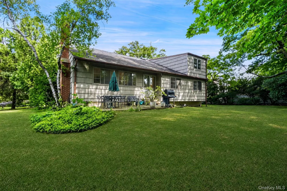 4 Greenhouse Circle Rye Brook, NY 10573