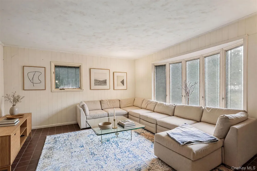 4 Greenhouse Circle Rye Brook, NY 10573
