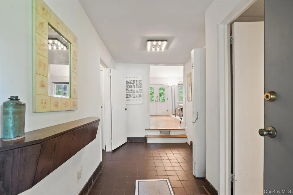 4 Greenhouse Circle Rye Brook, NY 10573