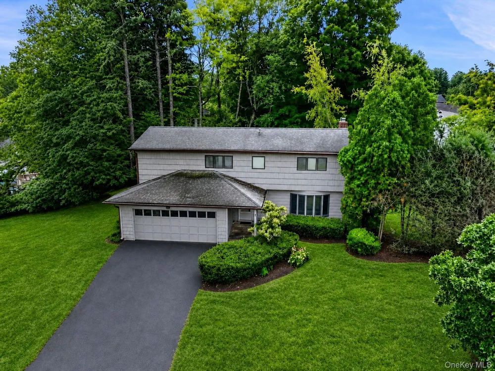 4 Greenhouse Circle Rye Brook, NY 10573