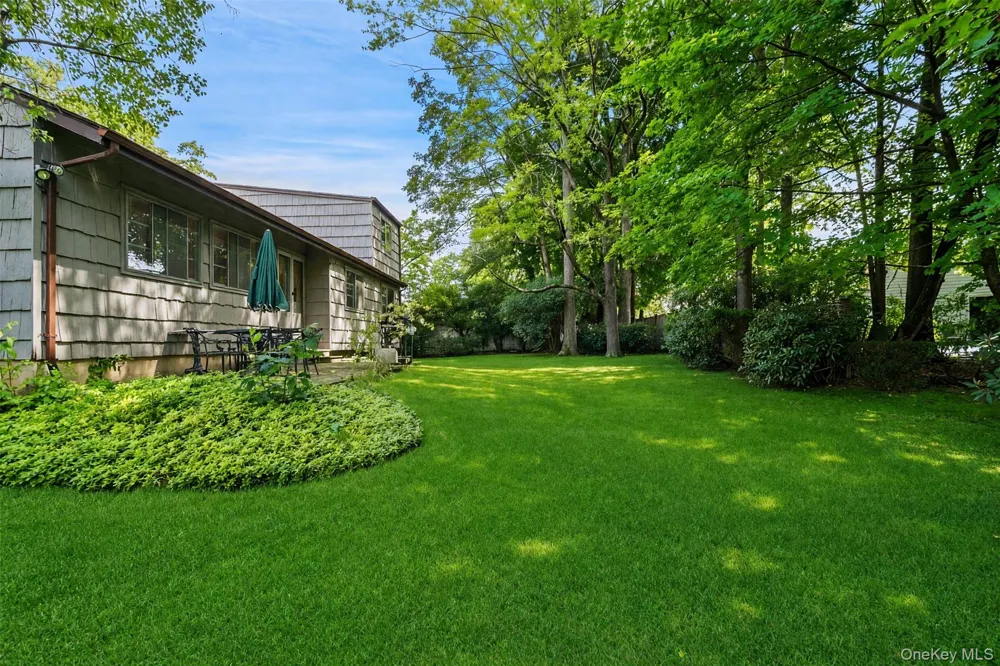 4 Greenhouse Circle Rye Brook, NY 10573