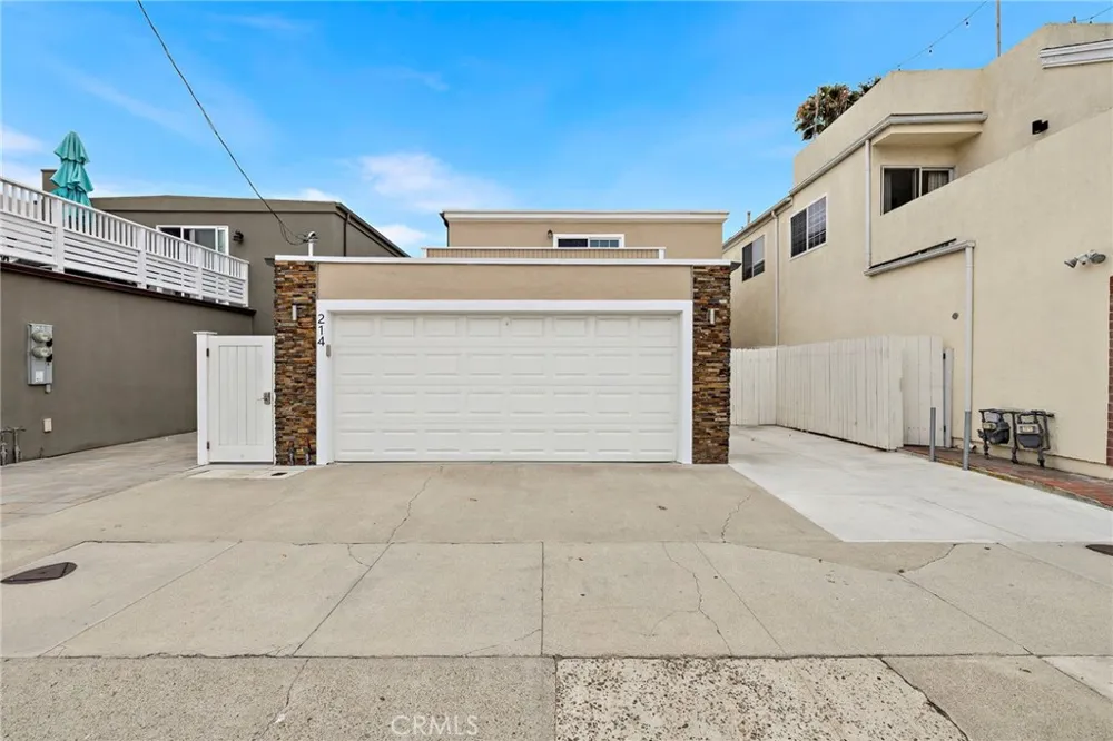 214 20th Street #B Newport Beach, CA 92663