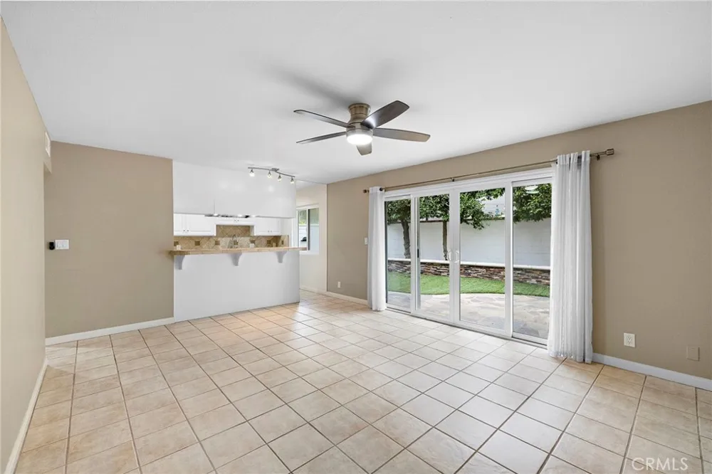 214 20th Street #B Newport Beach, CA 92663