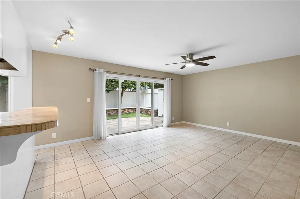 214 20th Street #B Newport Beach, CA 92663