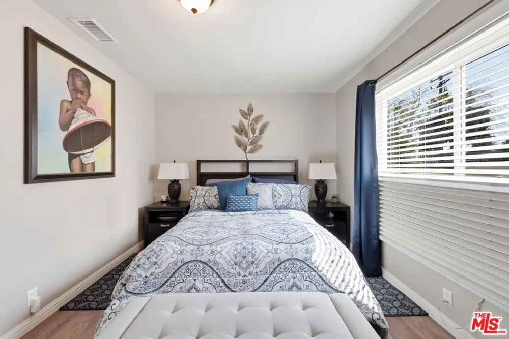 332 E Plymouth Street Inglewood, CA 90302