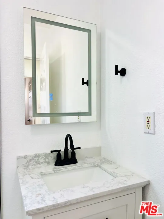 604 E CHEVY CHASE DRIVE #D Glendale, CA 91205