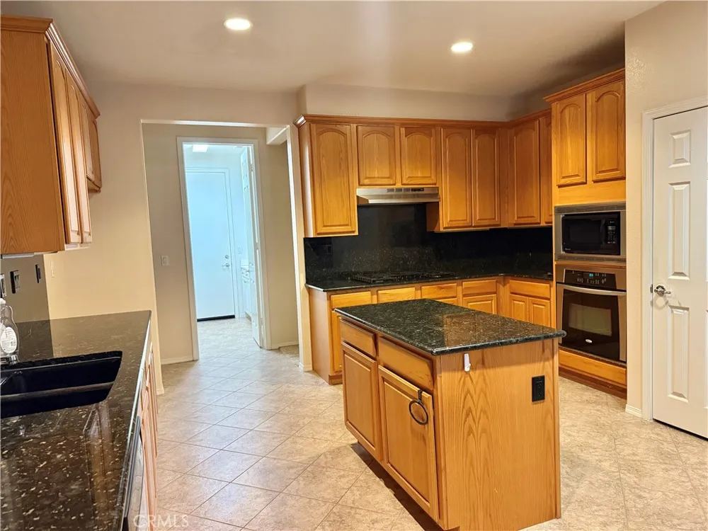 12417 Meadowvale Street Eastvale, CA 91752