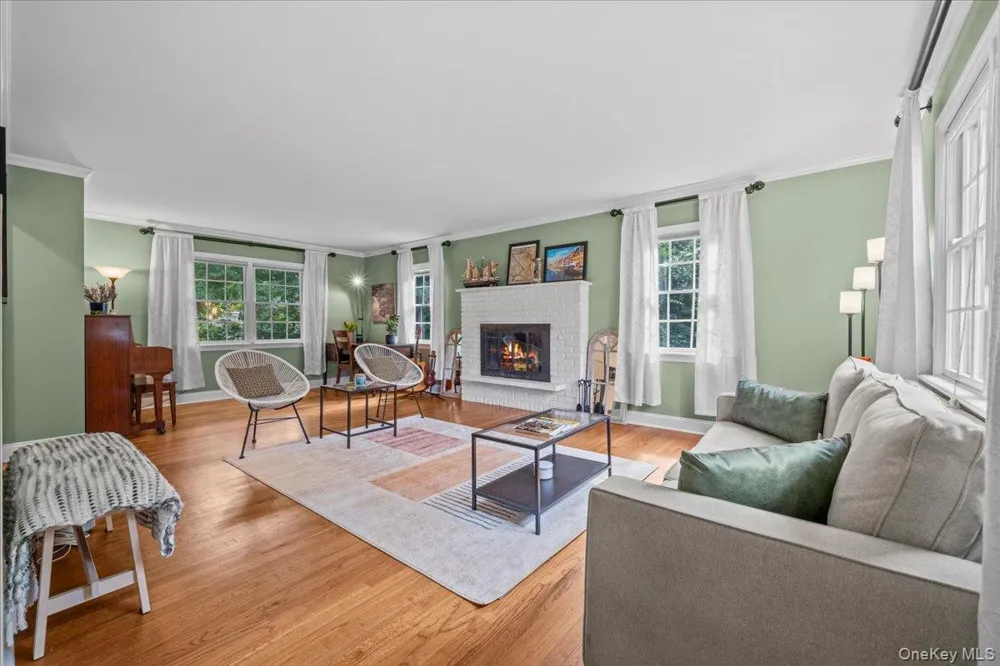 40 Branford Road Hastings-on-Hudson, NY 10706