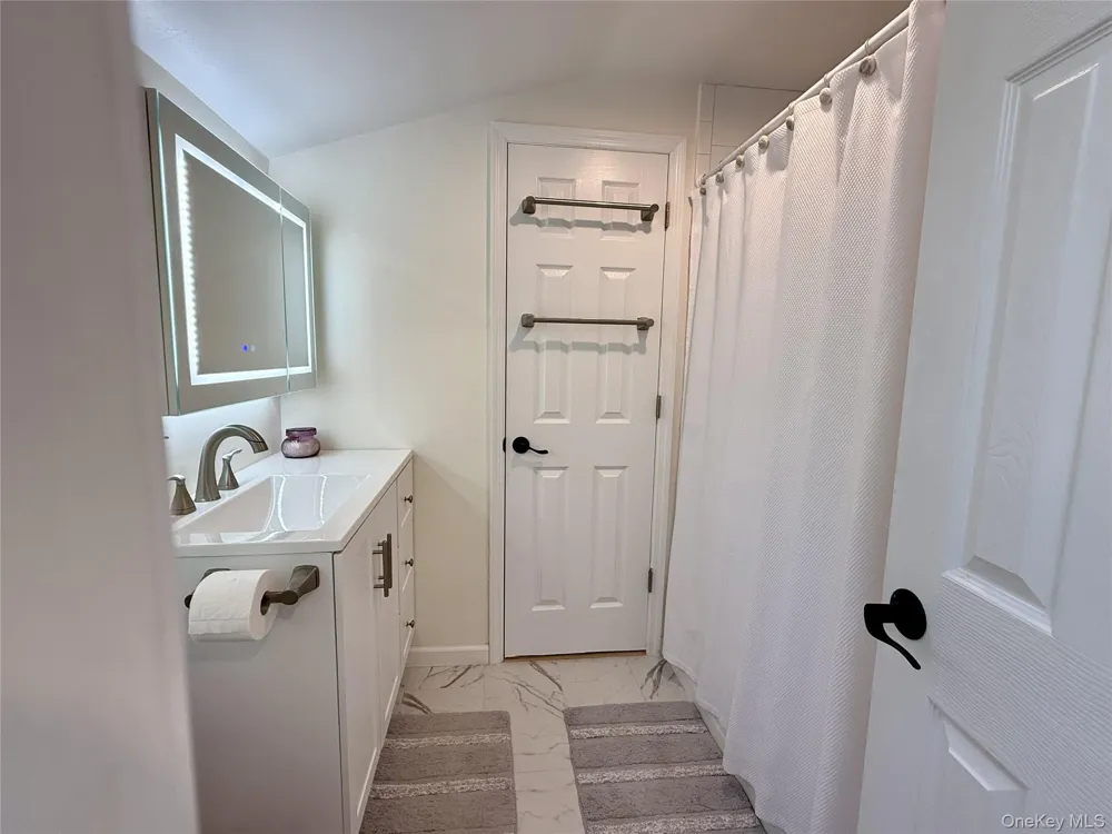 65 Westwood Road Massapequa Park, NY 11762