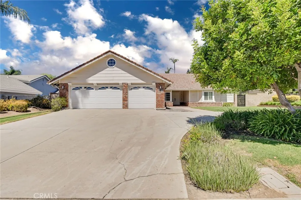 2123 Golden Hills La Verne, CA 91750