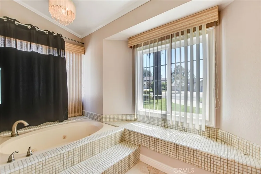 2123 Golden Hills La Verne, CA 91750