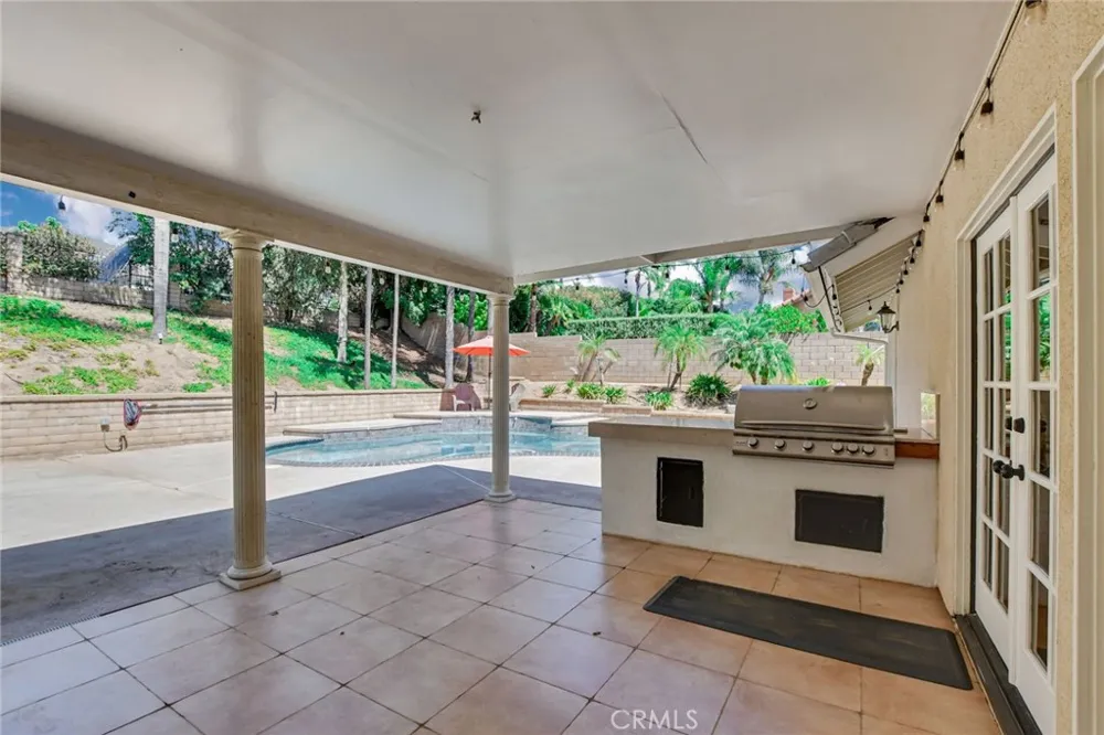 2123 Golden Hills La Verne, CA 91750