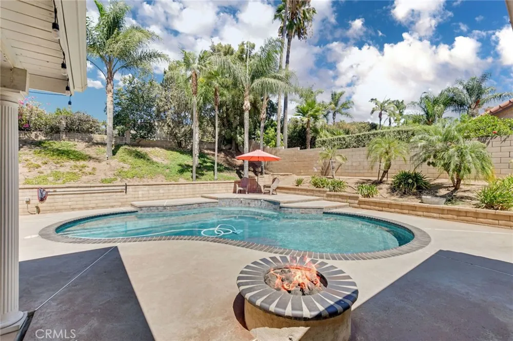 2123 Golden Hills La Verne, CA 91750