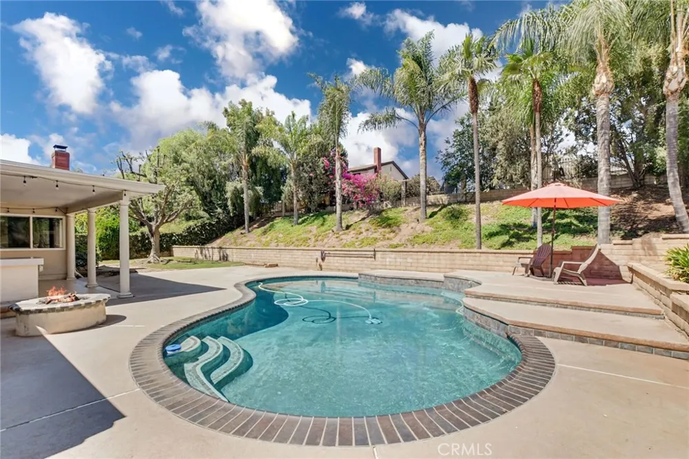2123 Golden Hills La Verne, CA 91750