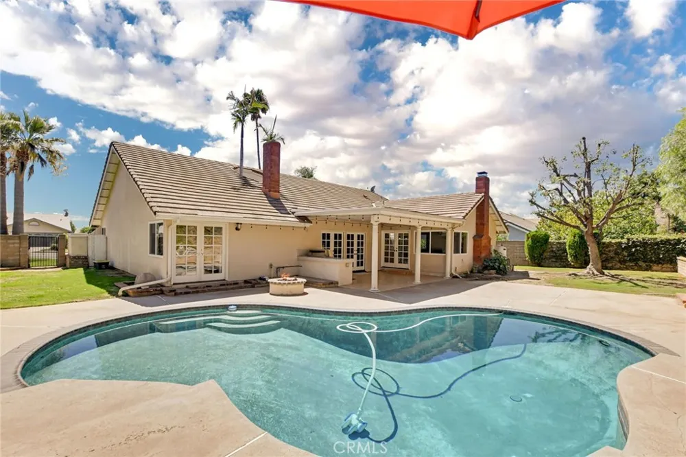 2123 Golden Hills La Verne, CA 91750