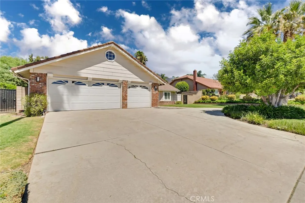 2123 Golden Hills La Verne, CA 91750