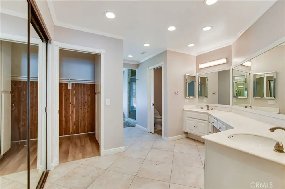 2123 Golden Hills La Verne, CA 91750
